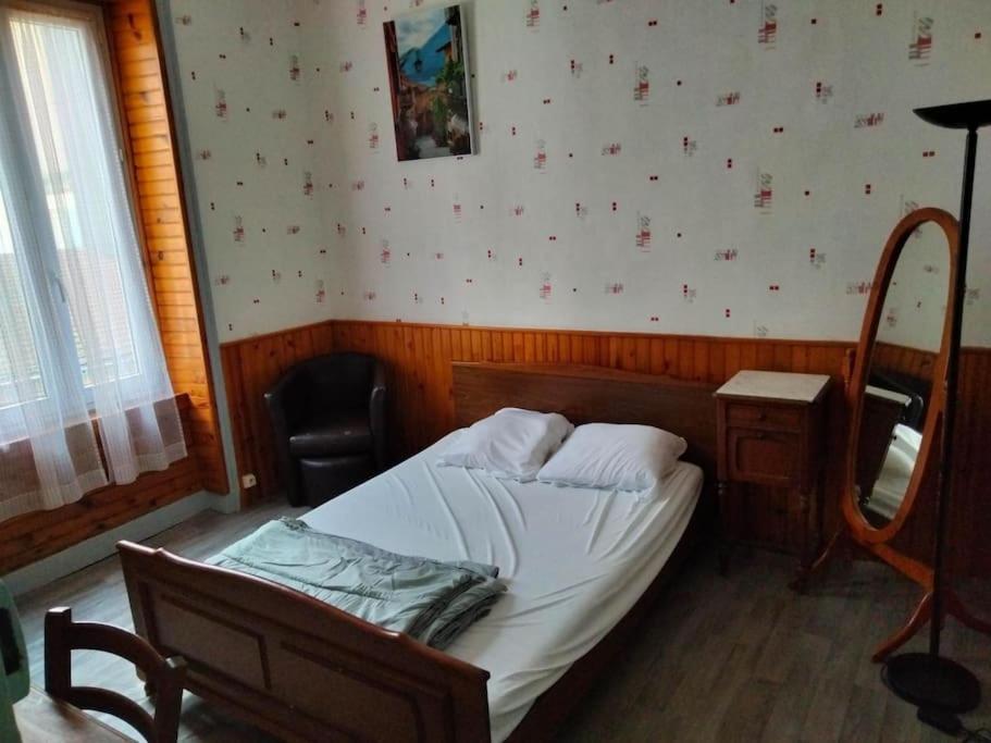 라루브불 Le Nid Douillet Rustique Linge Fourni 아파트 외부 사진