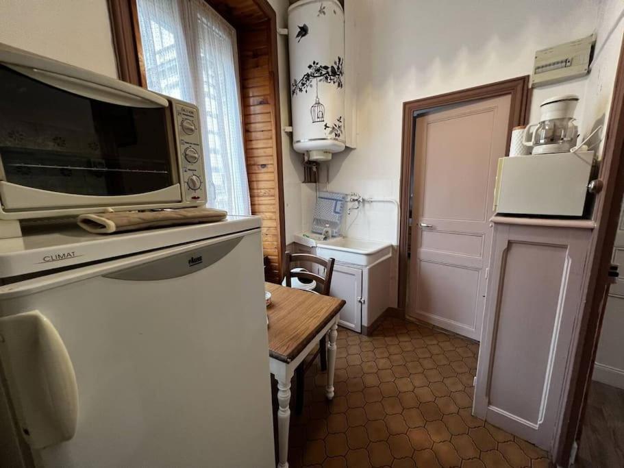 라루브불 Le Nid Douillet Rustique Linge Fourni 아파트 외부 사진